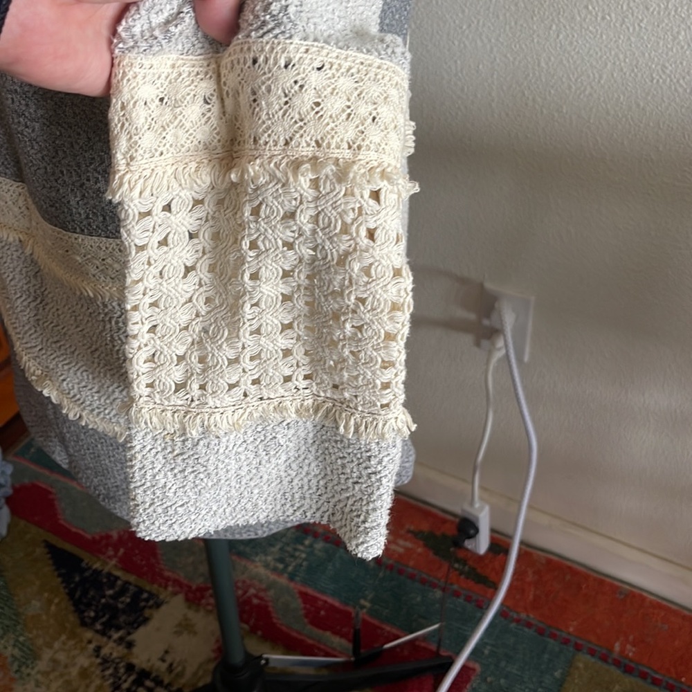 XL Lucky Lotus Lucky Brand Bluish Gray cream Sweater - Picture 5 of 6